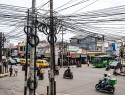Dilema Internet Cepat Murah vs Kabel Semrawut